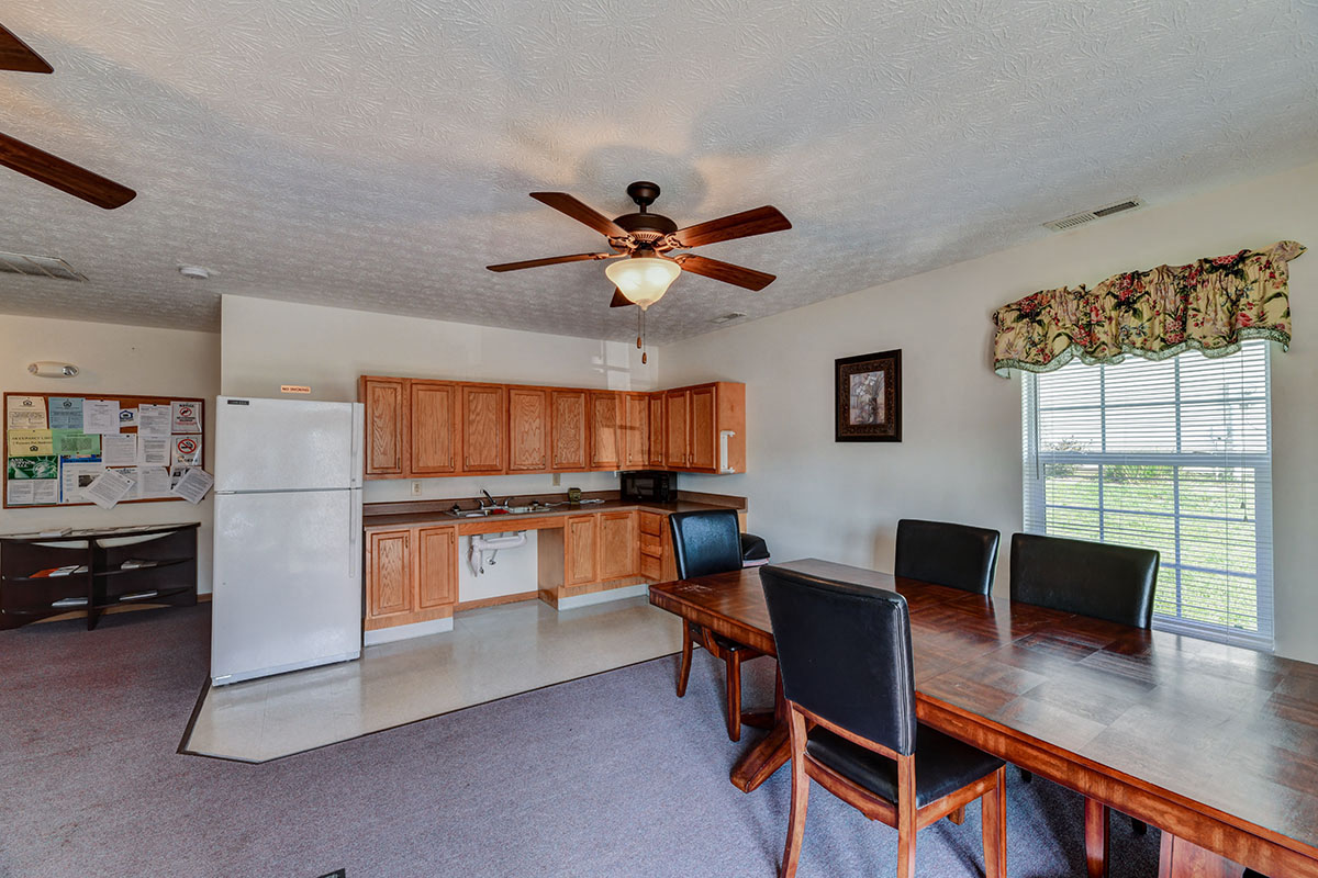 Troon Crossing Apartments, 601 Troon Crossing Circle, Zanesville, OH